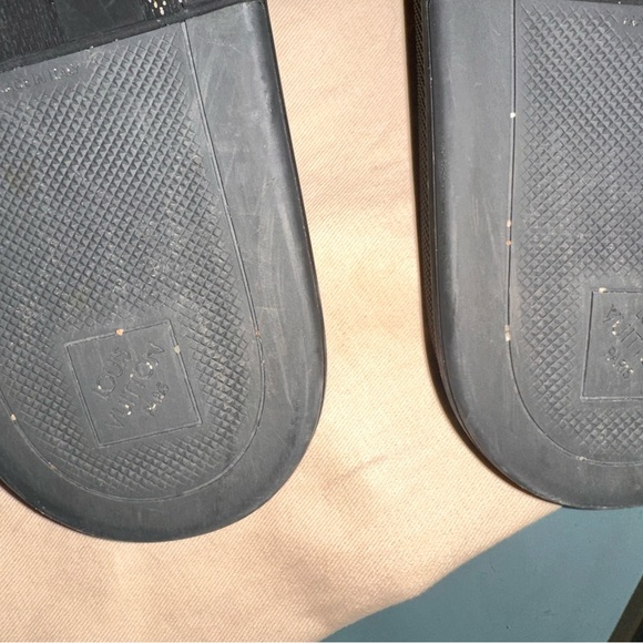 Louis Vuitton Sandals Us size 8-9 - Picture 8 of 11
